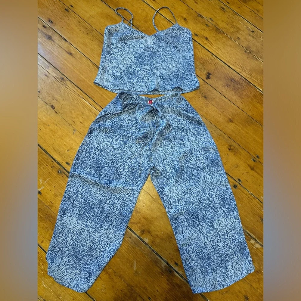 Josie Natori Blue/White 2 piece set: Camisole and drawstring pant‎ Sz S